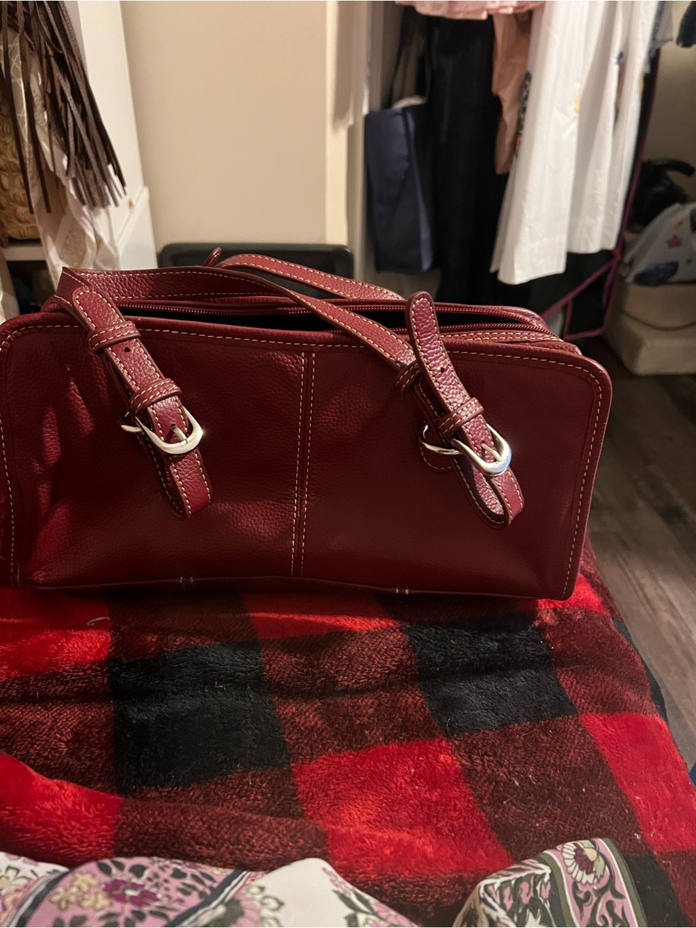 Classic Women's Leather Shoulder Bag - Deep Red